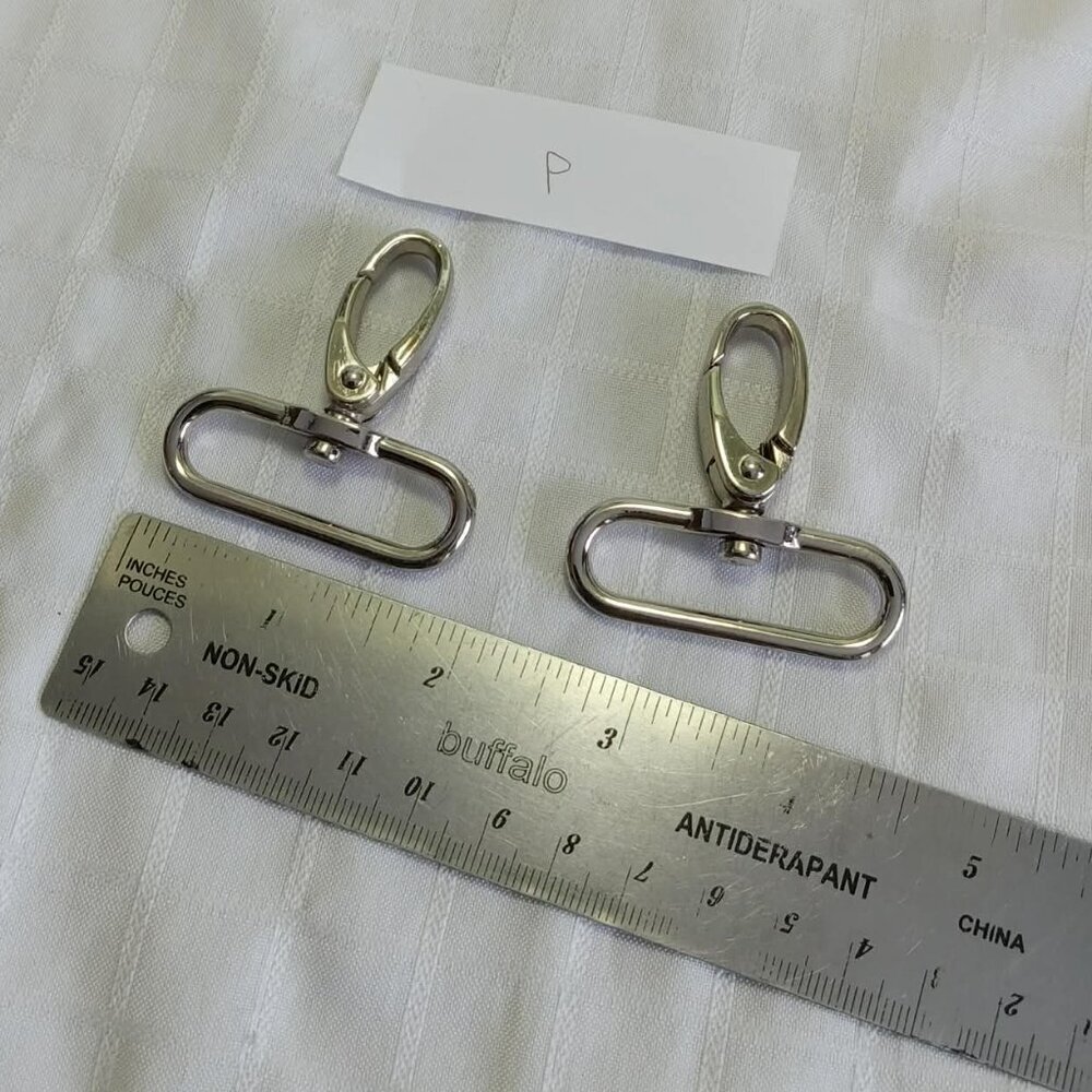 P- 2 swivel snap hooks in silver-plated metal for a handbag or similar bag